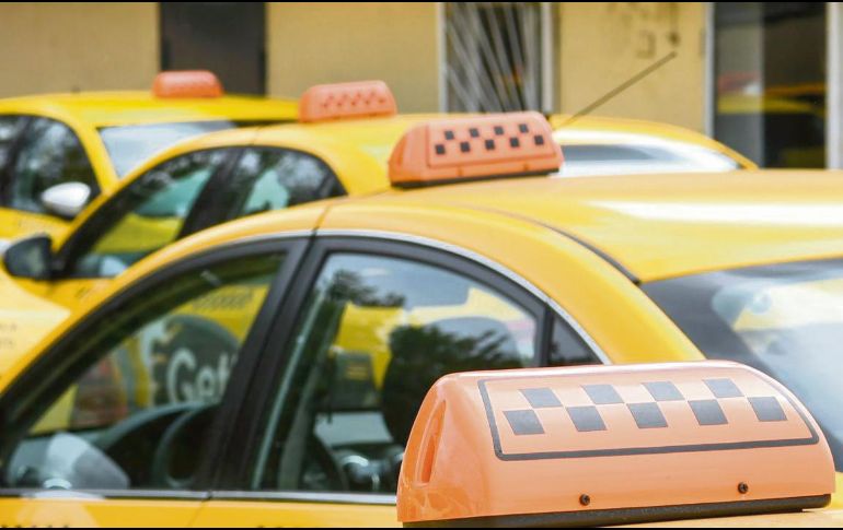 TABÚ. Ser taxista mujer no forma parte de las profesiones prohibidas para ellas en Rusia. ESPECIAL