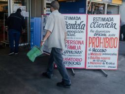 Llas restricciones oficiales prohíben a adultos mayores entrar a los supermercados, a fin de reducir los riesgos de contagio de COVID-19. EL INFORMADOR/ARCHIVO