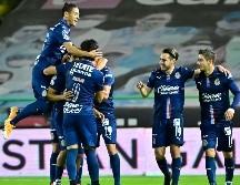 Con los tres puntos que consiguieron ayer, Chivas cortó una gran racha de los Panzas Verdes, pues León tenía más de dos años sin perder un juego de temporada regular en casa. IMAGO7