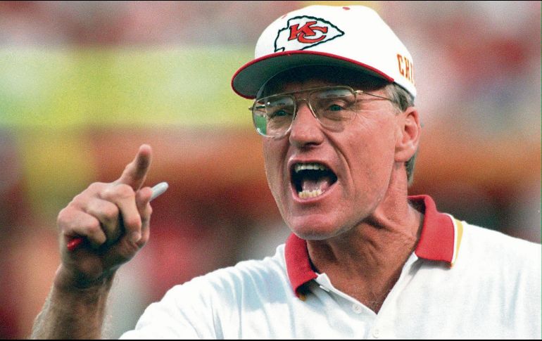 FIGURA. Schottenheimer tuvo mayor éxito con los Chiefs, logrando 101 victorias. AFP