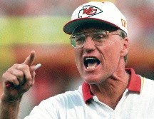 FIGURA. Schottenheimer tuvo mayor éxito con los Chiefs, logrando 101 victorias. AFP