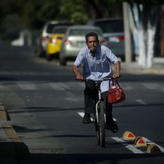 Presentan iniciativa para obligar a ciclistas a respetar sentido en ciclovías