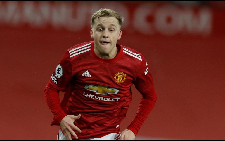 Donny van de Beek ha firmado por cinco temporadas, hasta el verano de 2025, con la posibilidad de extender el contrato por un año más. EFE