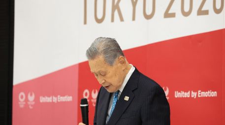 El también ex ministro japonés fue criticado hace días, luego de que dijo que las mujeres ''hablan demasiado'' en las reuniones ejecutivas. EFE / Y. Tsuno