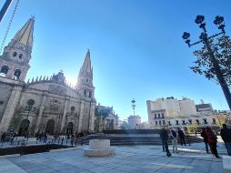 Entre los trabajos realizados a la plaza Guadalajara, está la sustitución de todas las losetas, impermeabilización y restauración de la fuente. ESPECIAL / Gobierno de Guadalajara