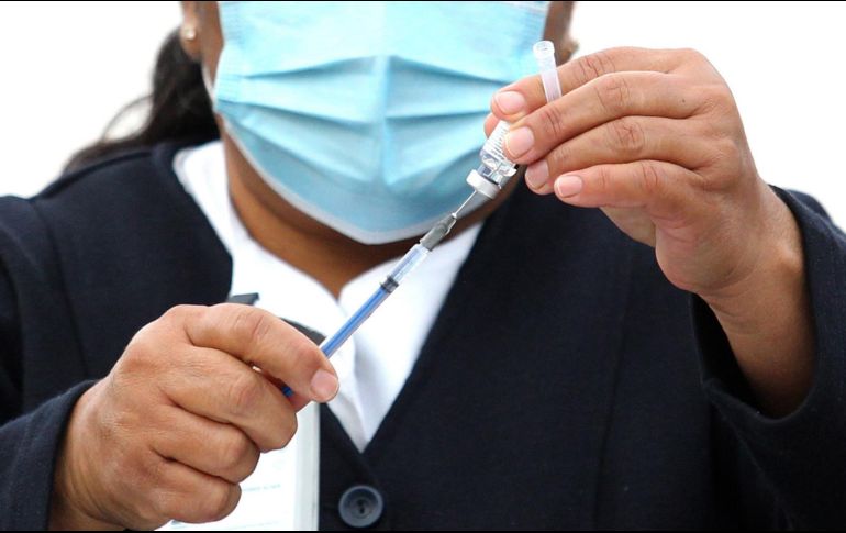 La venta de las supuestas vacunas se dio en los alrededores del Hospital de Zoquipan. AFP/ARCHIVO