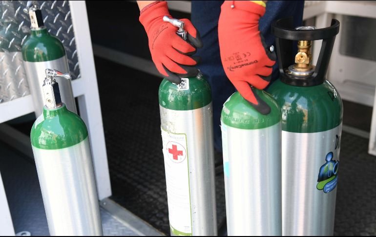 La UIF precisó que estas empresas que han sido reportadas no venden oxígeno ni vacunas. SUN / ARCHIVO