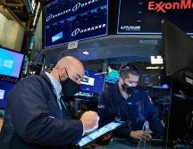 Entre 11 sectores que componen el S&P 500, sólo tres estaban en alza, en particular los bancos y el energético. AP/N. Pereira