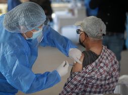 Se espera vacunar un promedio de 250 adultos mayores por día en las 29 unidades en las cuales se aplica la vacuna. EL INFORMADOR / F. Atilano