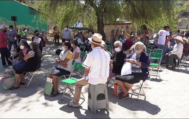 A pesar del arranque de las campañas de vacunación, la ciudadanía no debe tomarse la pandemia a la ligera, advirtió el religioso. EFE/D. Ricardez