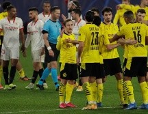 Mahmoud Daoud equilibró (19), Haaland culminó la remontada (27, 43) y Luuke de Jong puso el 3-2 (84). EFE / J. Munoz