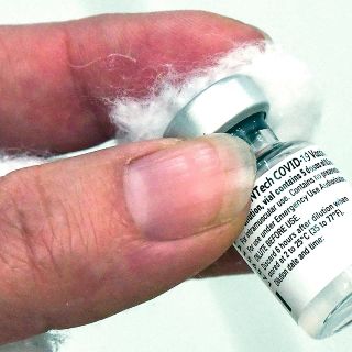 Alertan por venta de supuesta vacuna hasta por 40 mil pesos en NL