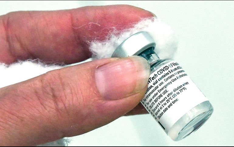 Todavía se desconoce si el líquido que se aplicaba es efectivamente la vacuna de Pfizer o a las personas se les ha estado inyectando agua o alguna sustancia dañina. EFE / G. Licovski