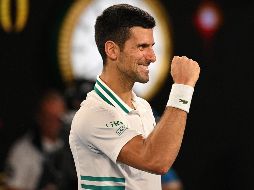 Novak Djokovic se convirtió en el primer tenista de la Era Open en disputar tres finales de forma consecutiva en el Abierto de Australia. EFE