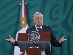 Este jueves, la ''mañanera'' tuvo una duración de dos horas con un minuto. El Presidente AMLO explicó que, tras recuperarse del COVID-19, por recomendación médica no debe alargarse tanto. EFE / S. Gutiérrez
