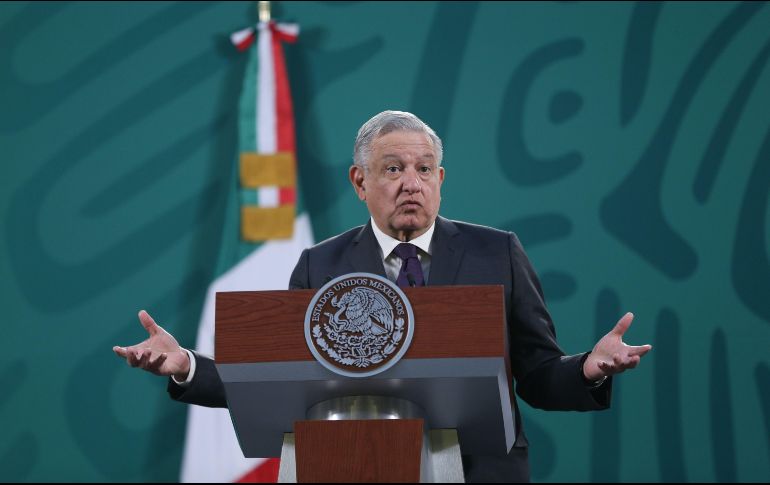 Este jueves, la ''mañanera'' tuvo una duración de dos horas con un minuto. El Presidente AMLO explicó que, tras recuperarse del COVID-19, por recomendación médica no debe alargarse tanto. EFE / S. Gutiérrez