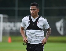 A Anderson Santamaría le salió caro la indisciplina y el hecho de romper los protocolos sanitarios acordados por la Liga MX. Imago7