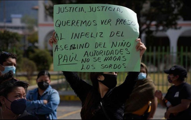 Mujeres se manifiestan contra el asesinato del pequeño de casi dos años en San Cristóbal de las Casas. EFE/C. López