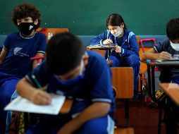 Acudir a las sesiones será una decisión voluntaria tanto para las escuelas como para los padres de familia. AP/J. Sáenz