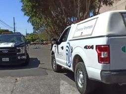 El hecho se registra en la calle Eclipse al cruce con La Cauda, donde acudieron elementos de la Policía de Guadalajara. ESPECIAL