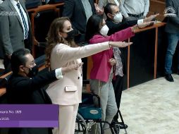 Tras la ratificación, los cuatro magistrados tomaron protesta de ley por su segundo periodo frente al pleno del Congreso. ESPECIAL