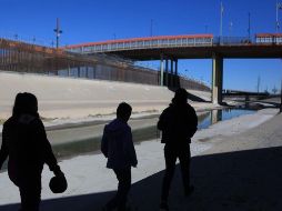 Solamente se permiten los viajes esenciales hacia los Estados Unidos como medida preventiva. EFE/ARCHIVO