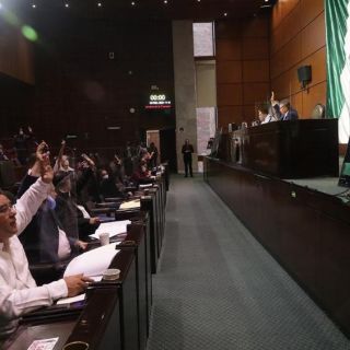 Reforma eléctrica de AMLO pasa primer filtro; Comisión de Energía da su aval