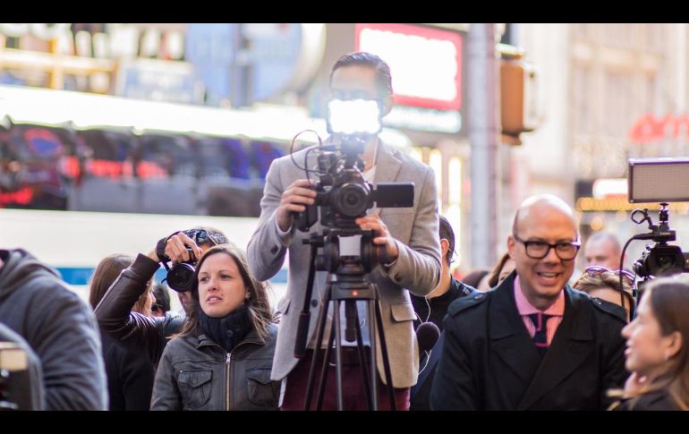 El asalto a un reportero fue captado por un camarógrafo a las afueras del Estadio Monumental Isidro Romero. PEXELS/ESPECIAL.