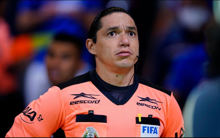 Óscar Macías se volvió tendencia en redes sociales por esta jugada. Imago7 / R. Vadillo