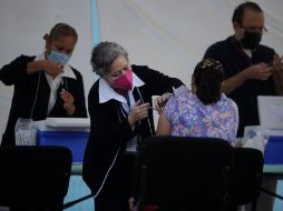 Informan que hasta este sábado ya se había logrado aplicar la vacuna antiCOVID al 99.7% del personal de salud. EL INFORMADOR/F. Atilano