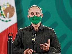 Hugo López-Gatell señaló que estará trabajando desde casa y al pendiente de la estrategia de vacunación. EFE