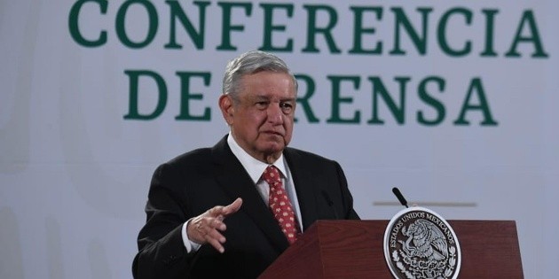 AMLO acusa contracampa&ntilde;a a su llamado para ahorrar luz