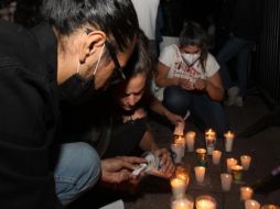 Los familiares de las víctimas y colectivos se manifestaron este domingo en la Glorieta de Las y Los Desaparecidas y afuera de Casa Jalisco. EL INFORMADOR / G. Gallo