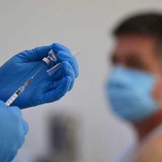 COVID-19: Estados Unidos está por llegar a 100 millones de ciudadanos inoculados