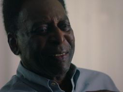 Pelé fue coronado jugador del siglo XX por los expertos de la FIFA. CORTESÍA / Netflix
