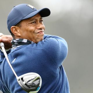 Tiger Woods sufre accidente automovilístico