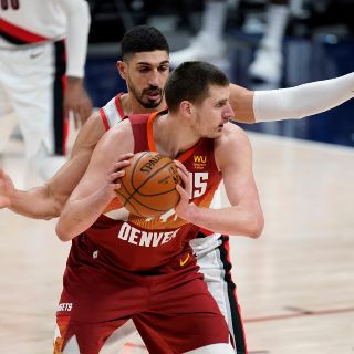 NBA: Jokic brilla y Nuggets vencen a Blazers
