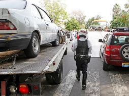 Argumentan que lo que se requiere es que dependencias como la Fiscalía del Estado o la Policía Vial dejen de contratar grúas piratas. EL INFORMADOR/ARCHIVO