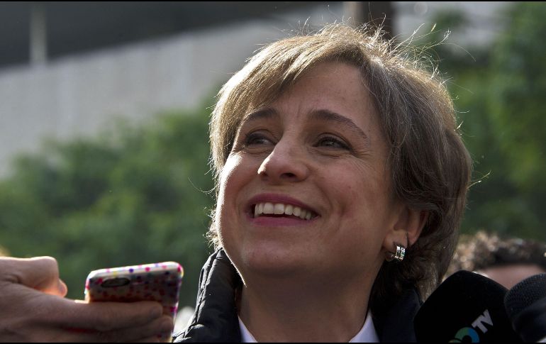 Carmen Aristegui destaca que tras un largo periodo de censura, veto y acoso judicial en el sexenio pasado, regresar a la radio, primero, y ahora a la televisión abierta significan cosas muy importantes para su equipo. AFP / ARCHIVO