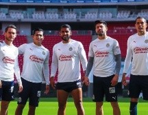 El Guadalajara trabajó en el estadio rojiblanco, en su cancha previo al duelo ante los Pumas. INSTAGRAM / @Chivas