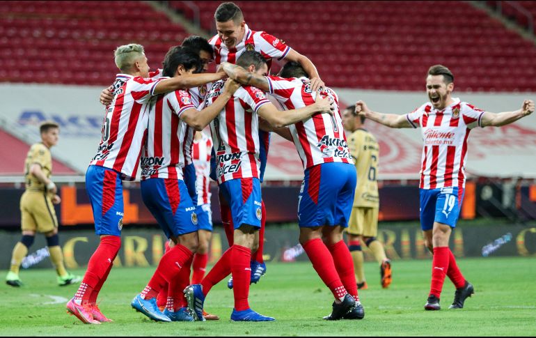 Ahora es Chivas el equipo que gana el partido. Imago7/ F. Meza