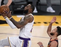 HISTÓRICO.  ames es el 23er jugador en la historia de la NBA con tantas apariciones de campaña regular (1300) y fue uno de seis jugadores de los Lakers con al menos 10 unidades. AFP