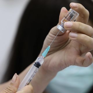 AMLO pedirá a Biden que EU abra a México la venta de vacunas