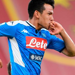 Napoli vendería al "Chucky" Lozano para salir de su crisis económica