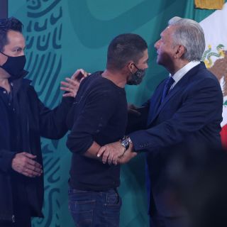 AMLO: Joven interrumpe la mañanera este lunes