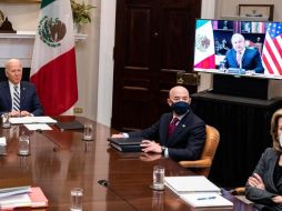 Joe Biden (i) desde la Casa Blanca en Washington participa en la reunión con Andrés Manuel López Obrador. EFE/EP/A. Moneymaker