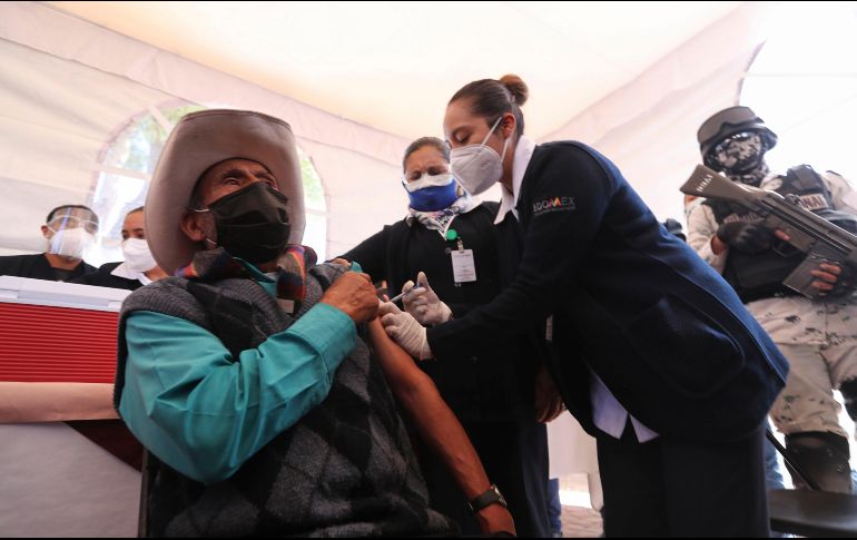 Ayer se vacunó a 40 mil 07 mexicanos, para un acumulado de más de dos millones 500 mil vacunas. SUN / ARCHIVO