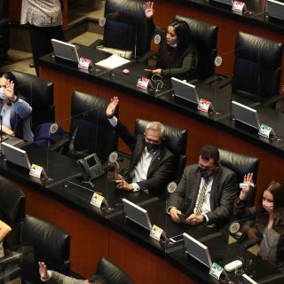 EU pide a México "transparencia" sobre reforma eléctrica