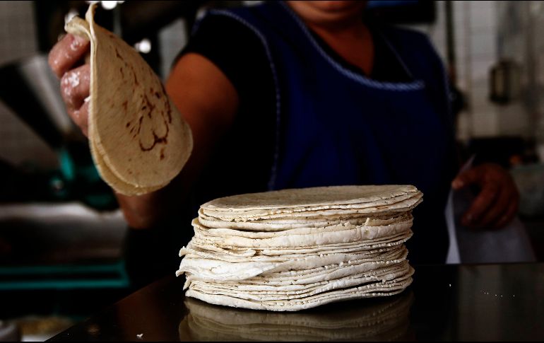 El precio aumentó dos pesos por arriba del rango de las últimas semanas, aunque la gran mayoría de las tortillerías que visitó Profeco en la Ciudad de México lo venden entre los 13 y 16 pesos. EL INFORMADOR / ARCHIVO