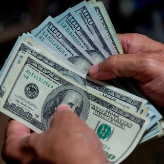 Dólar reporta su mayor precio en cuatro meses